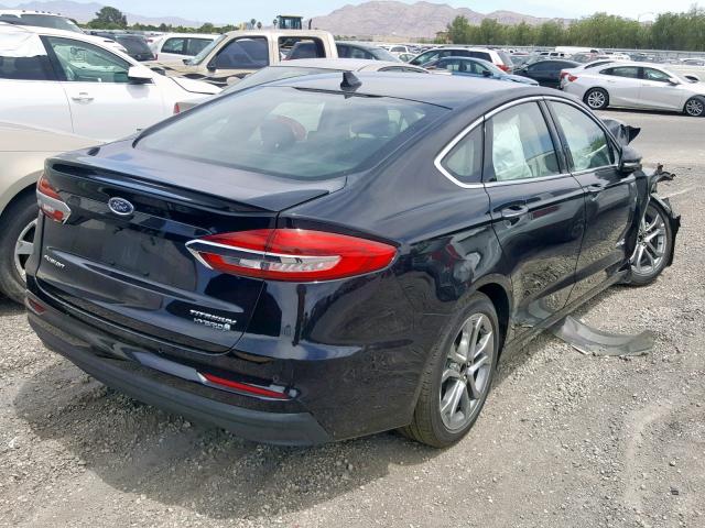 3FA6P0RU2KR105224 - 2019 FORD FUSION TIT BLACK photo 4