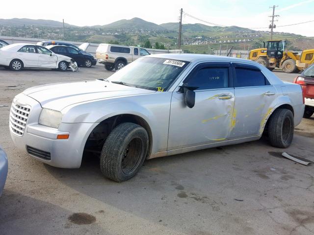 2C3KA43R38H291810 - 2008 CHRYSLER 300 LX SILVER photo 2