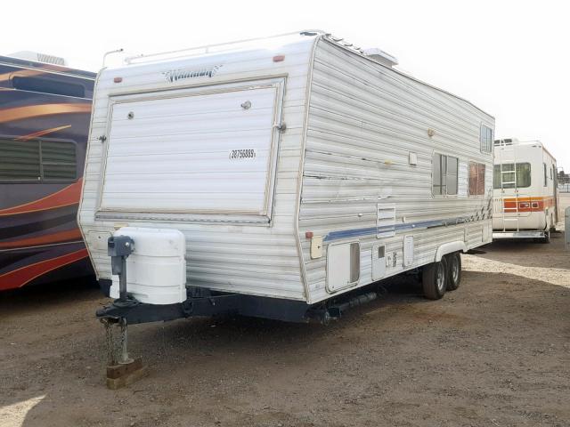 1W9FF26212C114431 - 2002 WKED TOY HAULER WHITE photo 3