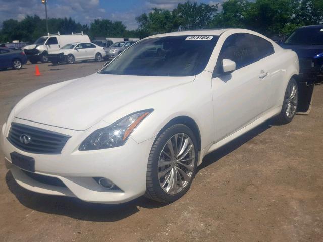 JN1CV6EL9DM950475 - 2013 INFINITI G37 WHITE photo 2