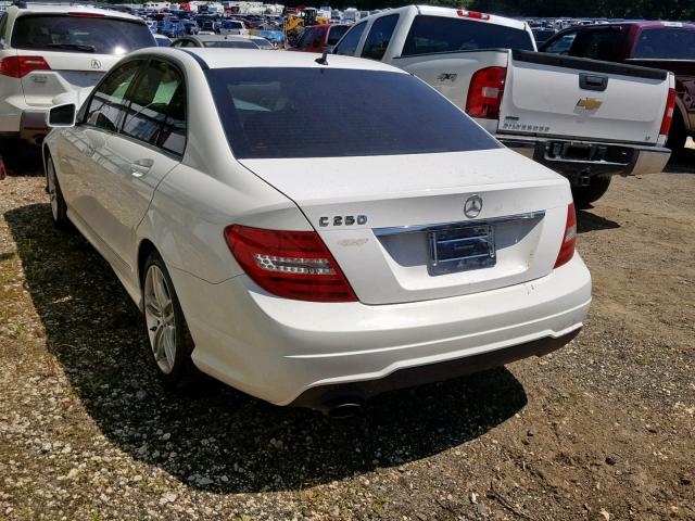 WDDGF4HB6EG223917 - 2014 MERCEDES-BENZ C 250 WHITE photo 3