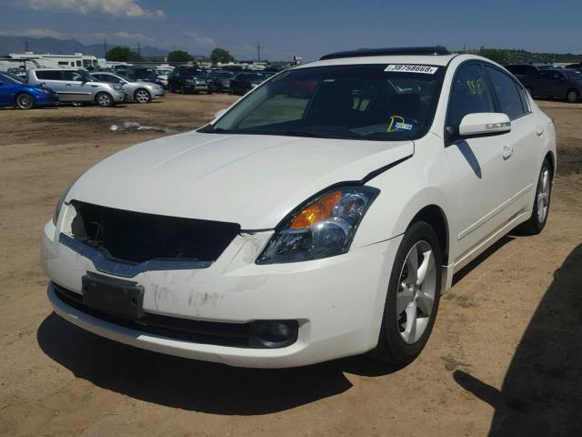 1N4BL21E77C166522 - 2007 NISSAN ALTIMA 3.5 WHITE photo 2