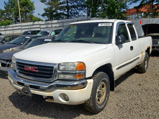 1GTEK19T03E380936 - 2003 GMC NEW SIERRA WHITE photo 2