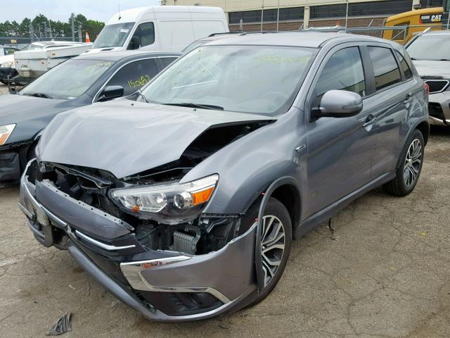 JA4AR3AU7JZ035767 - 2018 MITSUBISHI OUTLANDER GRAY photo 2