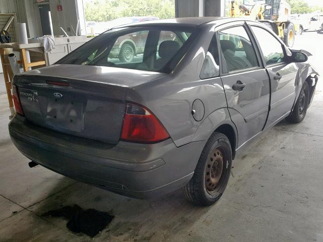 1FAFP34N17W222962 - 2007 FORD FOCUS ZX4 GRAY photo 4