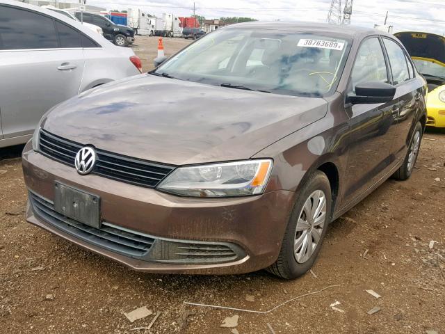 3VW2K7AJ3BM335186 - 2011 VOLKSWAGEN JETTA BASE BROWN photo 2