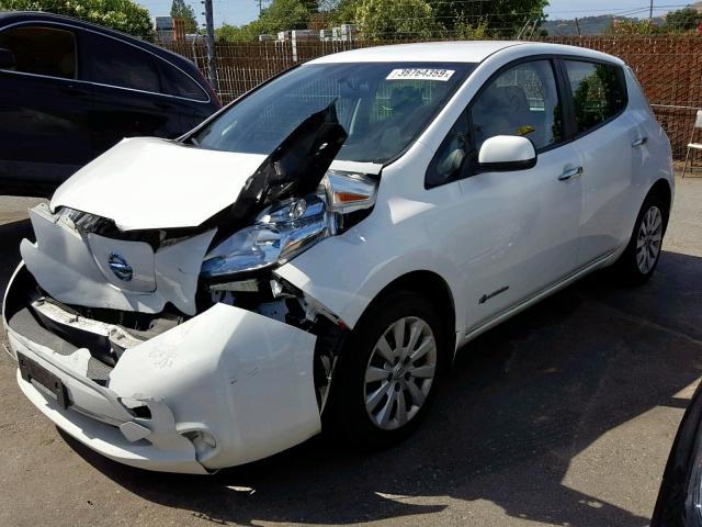 1N4AZ0CP1DC416619 - 2013 NISSAN LEAF S WHITE photo 2