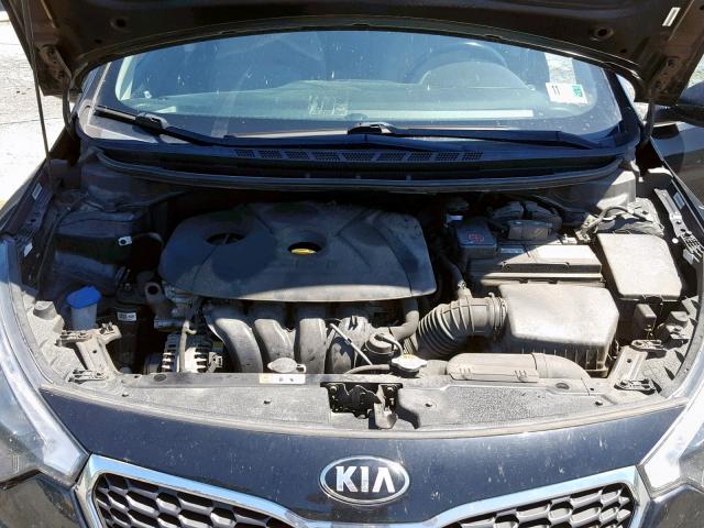 KNAFX4A88E5178778 - 2014 KIA FORTE EX BLACK photo 7