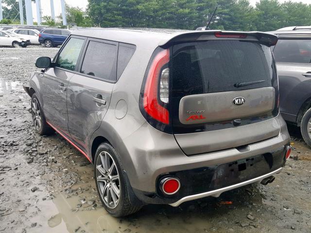 KNDJX3AA2J7562774 - 2018 KIA SOUL ! GRAY photo 3