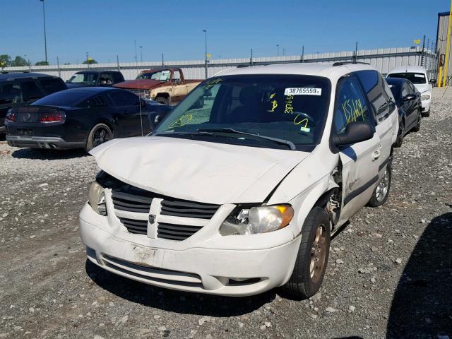 1D4GP45R95B358205 - 2005 DODGE CARAVAN SX WHITE photo 2