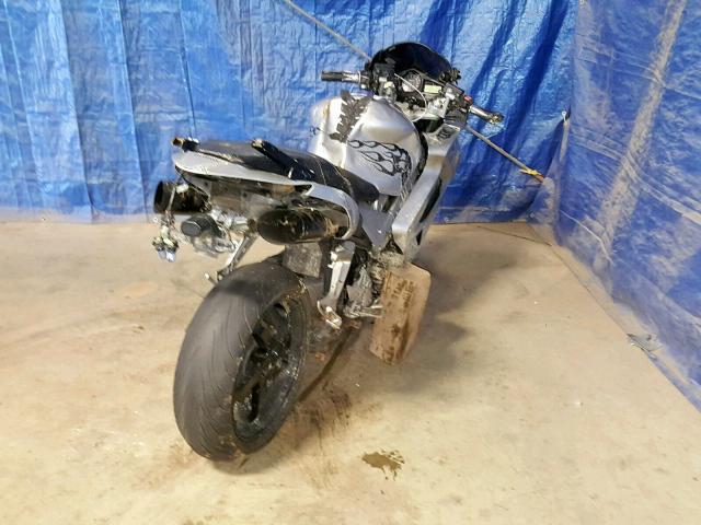 JH2RC46163M500755 - 2003 HONDA VFR800 SILVER photo 4