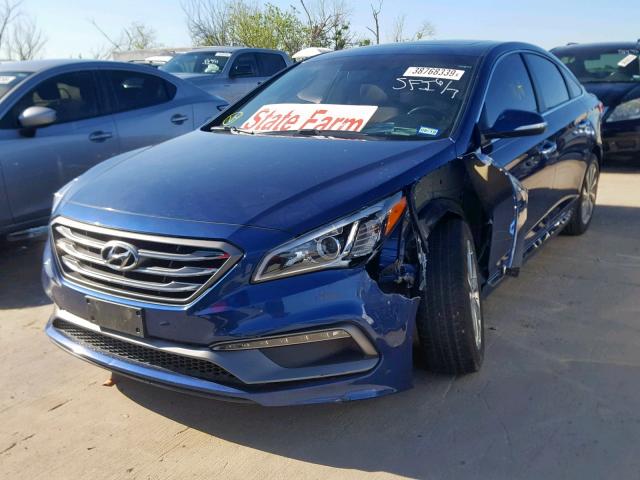 5NPE34AF4HH565261 - 2017 HYUNDAI SONATA SPO BLUE photo 2