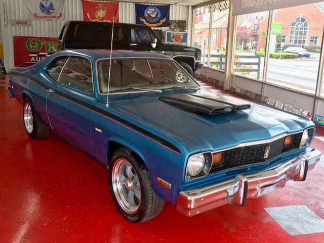 VL29G6G131275 - 1976 PLYMOUTH DUSTER BLUE photo 1