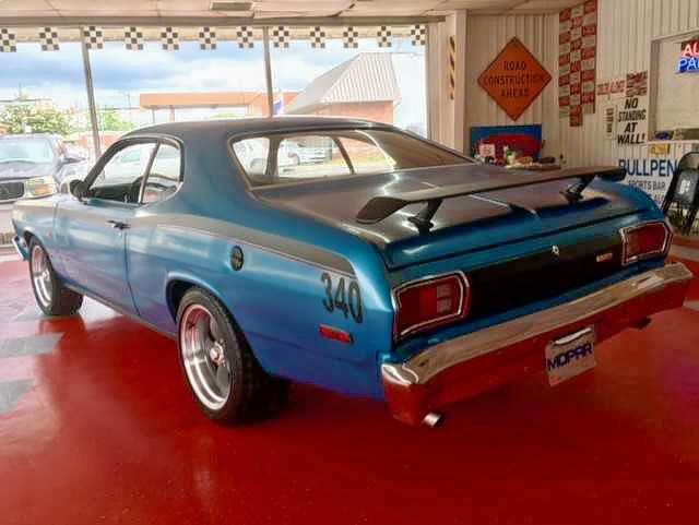 VL29G6G131275 - 1976 PLYMOUTH DUSTER BLUE photo 3