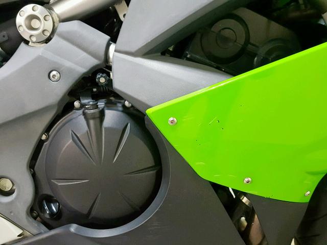 JKAEXEC119DA35037 - 2009 KAWASAKI EX650 C 绿色 照片 12