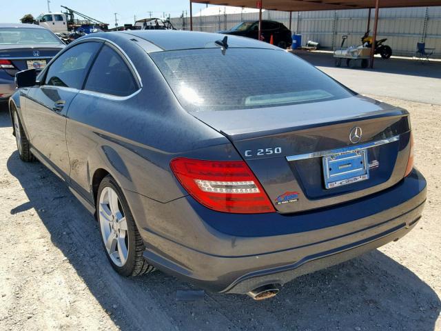 WDDGJ4HBXDG060735 - 2013 MERCEDES-BENZ C 250 GRAY photo 3