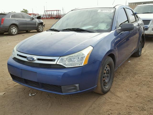 1FAHP34N88W248534 - 2008 FORD FOCUS S/SE BLUE photo 2