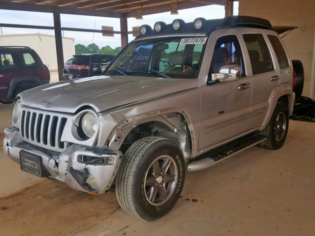 1J4GK38K33W552636 - 2003 JEEP LIBERTY RE SILVER photo 2