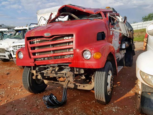 2FZAATDC55AN66421 - 2005 STERLING TRUCK L 7500 RED photo 2