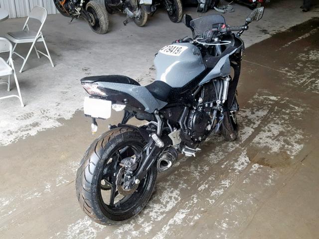 JKAEXEJ18JDA02947 - 2018 KAWASAKI EX650 J GRAY photo 4