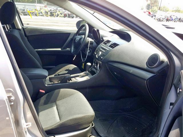 JM1BL1UFXB1496104 - 2011 MAZDA 3 I SILVER photo 5