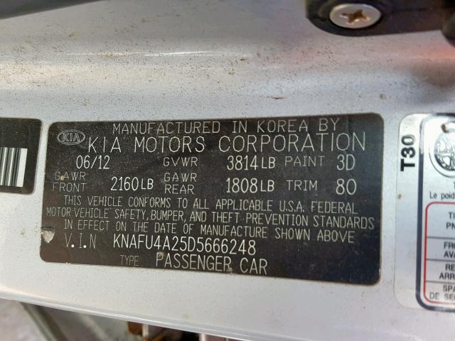 KNAFU4A25D5666248 - 2013 KIA FORTE EX SILVER photo 10