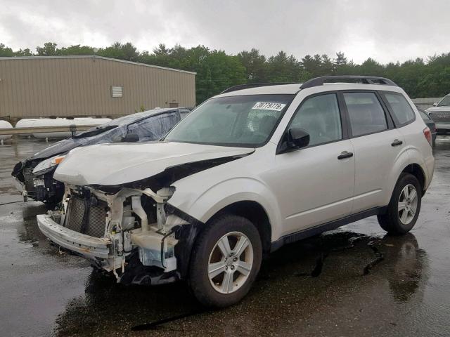 JF2SH6BCXAH909315 - 2010 SUBARU FORESTER X WHITE photo 2