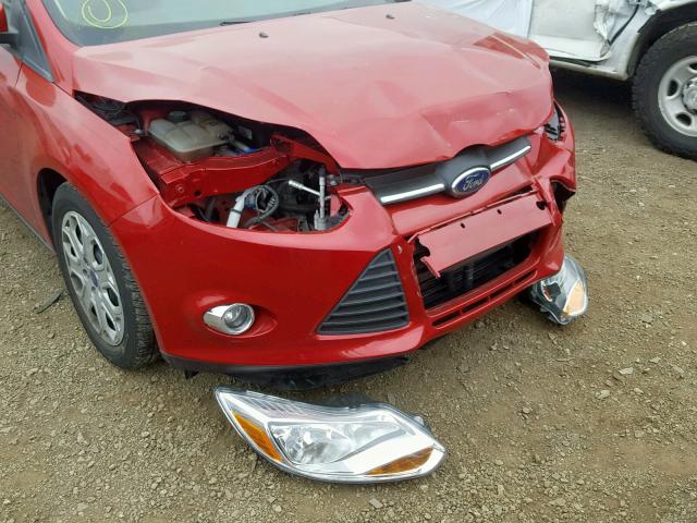1FAHP3F21CL359620 - 2012 FORD FOCUS SE RED photo 9
