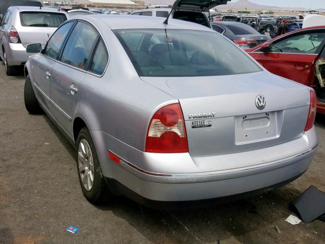 WVWPD63B93P384858 - 2003 VOLKSWAGEN PASSAT GLS SILVER photo 3