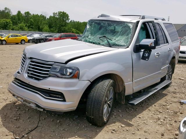 5LMJJ2JT1FEJ02191 - 2015 LINCOLN NAVIGATOR SILVER photo 2