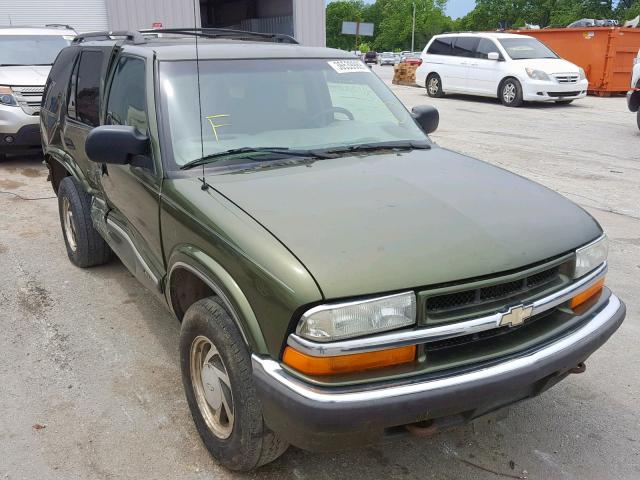 1GNDT13W01K226308 - 2001 CHEVROLET BLAZER GREEN photo 1