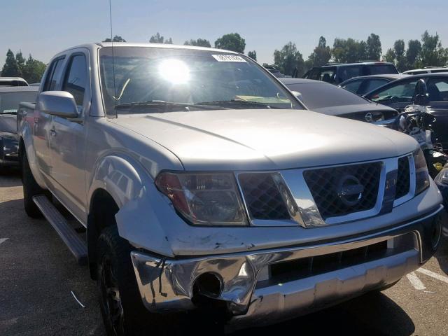 1N6AD07U65C437294 - 2005 NISSAN FRONTIER C SILVER photo 1