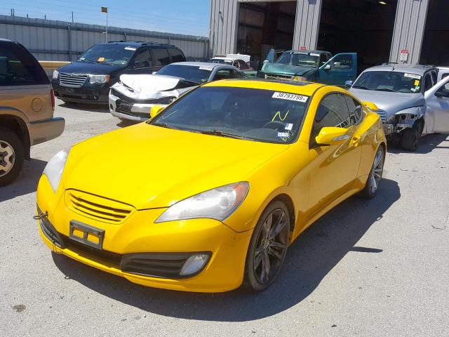 KMHHU6KHXAU027113 - 2010 HYUNDAI GENESIS CO YELLOW photo 2