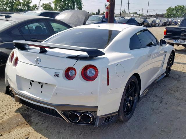 JN1AR5EF2JM710292 - 2018 NISSAN GT-R PURE WHITE photo 4