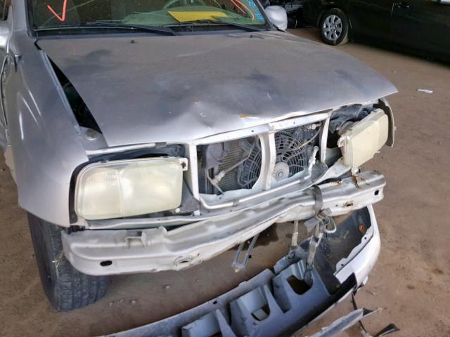 2CNBE634946902246 - 2004 CHEVROLET TRACKER LT SILVER photo 9