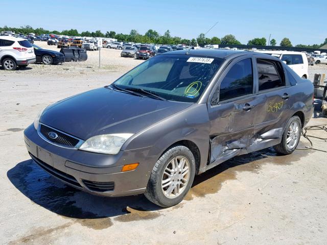 1FAFP34N95W191277 - 2005 FORD FOCUS ZX4 GRAY photo 2