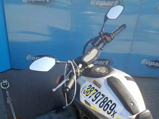 JYARM06Y5HA004037 - 2017 YAMAHA FZ07 C SILVER photo 5