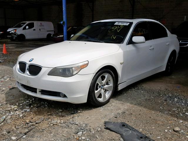 WBANE53597CW61026 - 2007 BMW 525 I WHITE photo 2