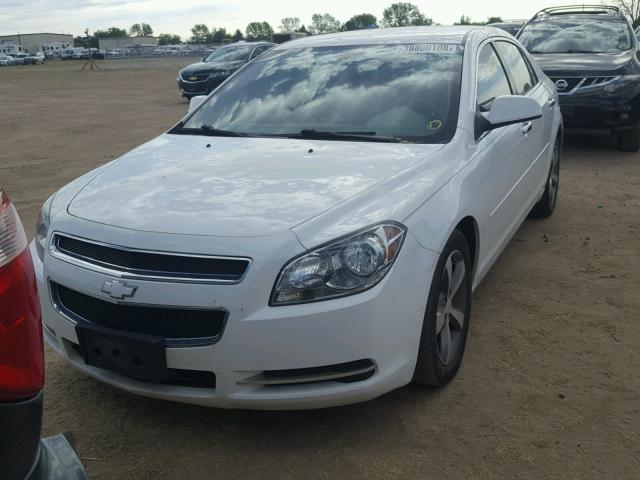 1G1ZC5E04CF326897 - 2012 CHEVROLET MALIBU 1LT WHITE photo 2