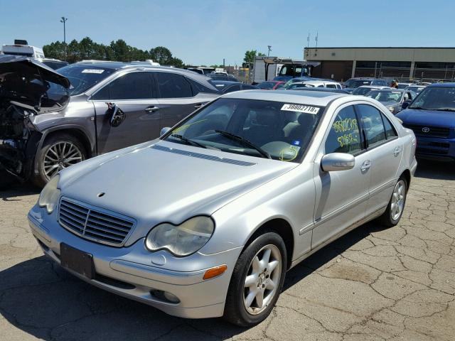 WDBRF61J13F311422 - 2003 MERCEDES-BENZ C 240 SILVER photo 2