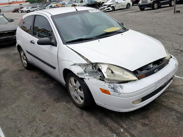 3FAFP31322R139913 - 2002 FORD FOCUS ZX3 WHITE photo 1