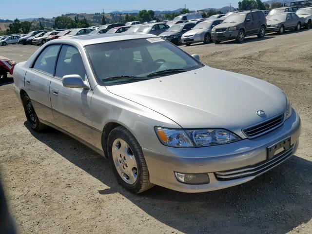 JT8BF28G910318171 - 2001 LEXUS ES 300 SILVER photo 1