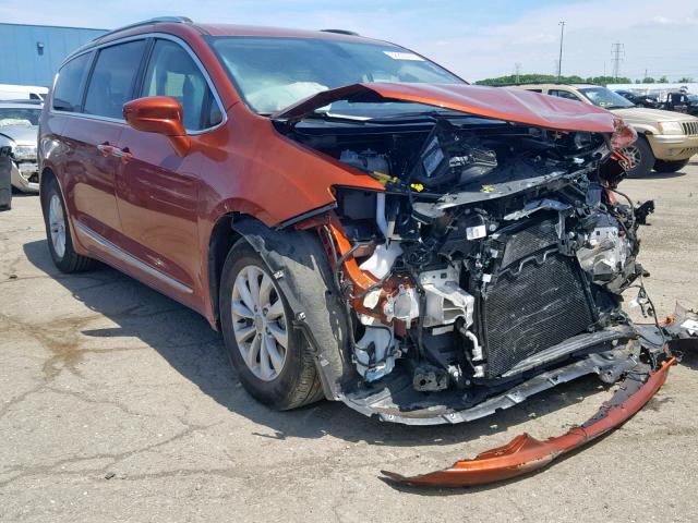 2C4RC1EG6JR317072 - 2018 CHRYSLER PACIFICA T ORANGE photo 1