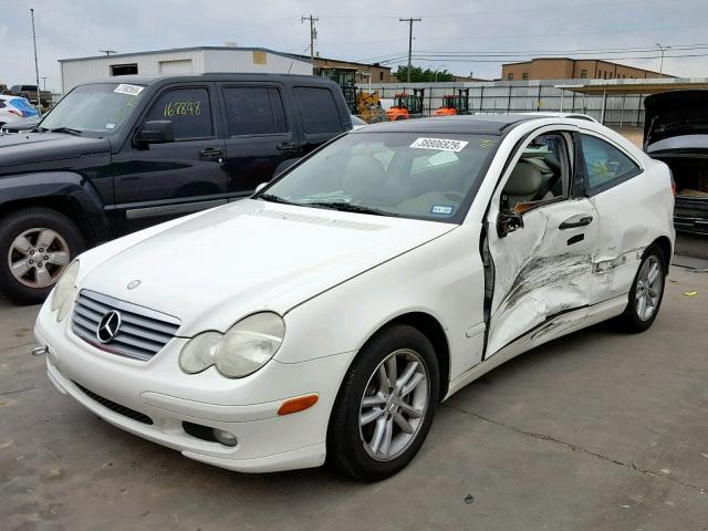 WDBRN47J32A379540 - 2002 MERCEDES-BENZ C 230K SPO WHITE photo 2