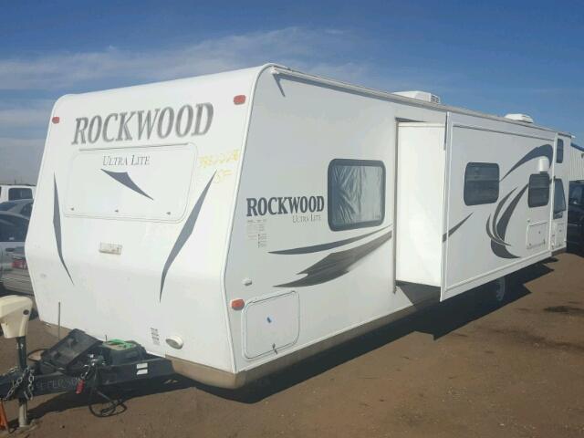 4X4TRLE25DD119993 - 2013 WILDWOOD ROCKWOOD WHITE photo 2