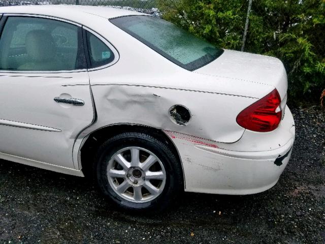 2G4WD532X51223291 - 2005 BUICK LACROSSE C WHITE photo 9