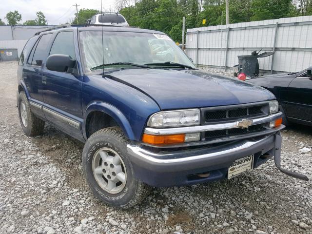 1GNDT13W912210639 - 2001 CHEVROLET BLAZER BLUE photo 1