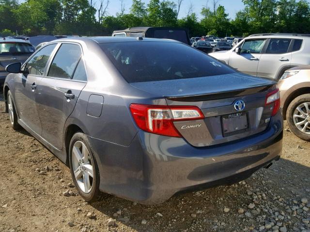 4T1BD1FK3EU126215 - 2014 TOYOTA CAMRY HYBR GRAY photo 3