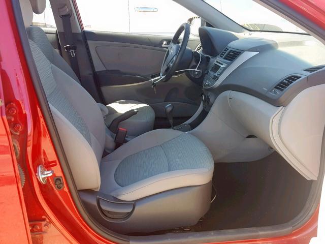 KMHCT4AE3GU977685 - 2016 HYUNDAI ACCENT SE RED photo 5