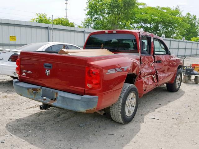 1D7HE28K17S261132 - 2007 DODGE DAKOTA QUA RED photo 4